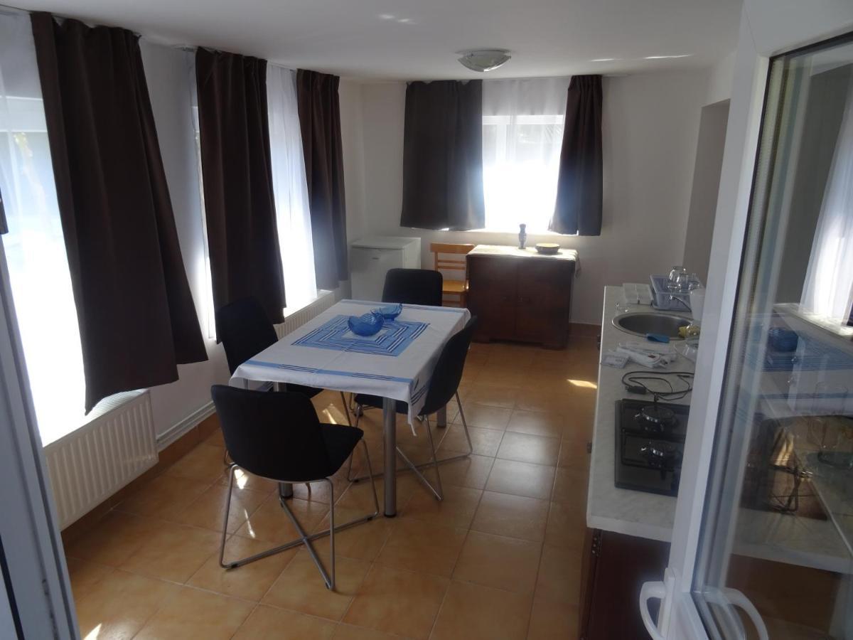 Apartman Marija คาสตาฟ ภายนอก รูปภาพ